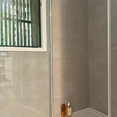 Stylish And Modern In Tolbiac
